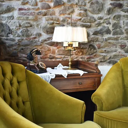 Castello Di Albereto Trarivi