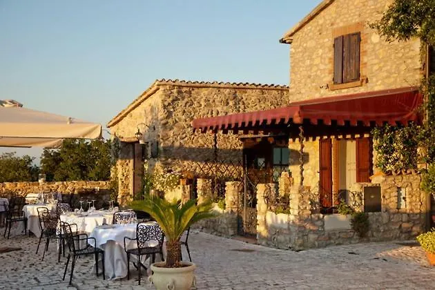 Konukevi Castello Di Albereto Trarivi