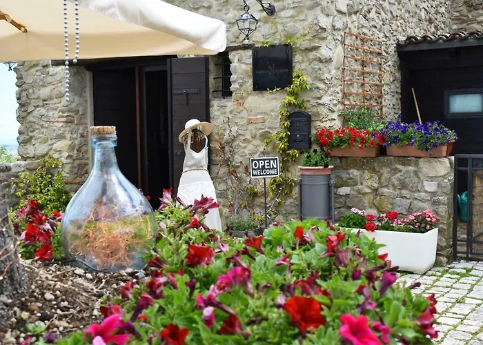 Affittacamere Castello Di Albereto *